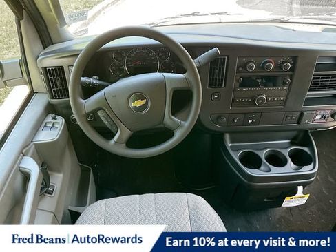 New 2026 Chevrolet Express 3500 LT w/ LT Preferred Equipment Group RWD image 18