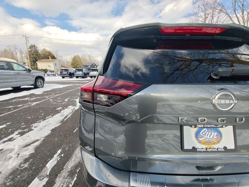 Used 2026 Nissan Rogue SV w/ Cold Weather Package image 34