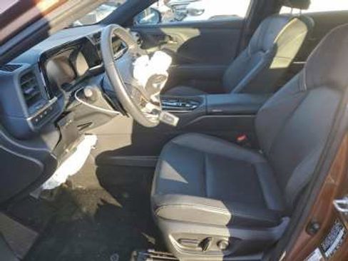 Used 2025 Toyota Crown Signia AWD/4WD image 6