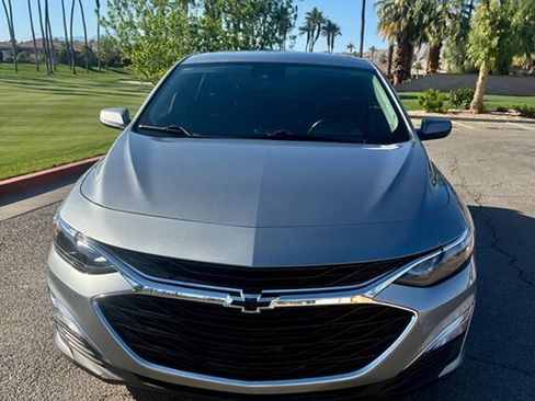 Used 2023 Chevrolet Malibu RS image 3