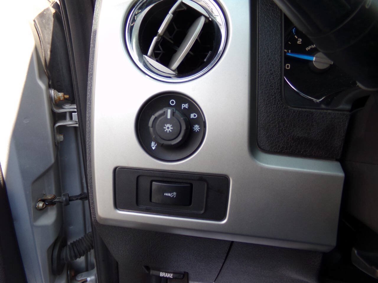 Used 2013 Ford F150 Lariat w/ Luxury Equipment Group AWD/4WD image 16
