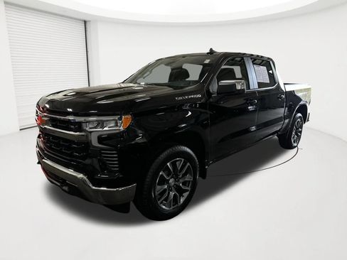 Used 2023 Chevrolet Silverado 1500 LT AWD/4WD image 1