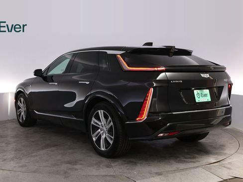 Used 2024 Cadillac Lyriq Tech RWD image 17