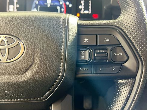 Used 2025 Toyota Tacoma SR5 RWD image 18