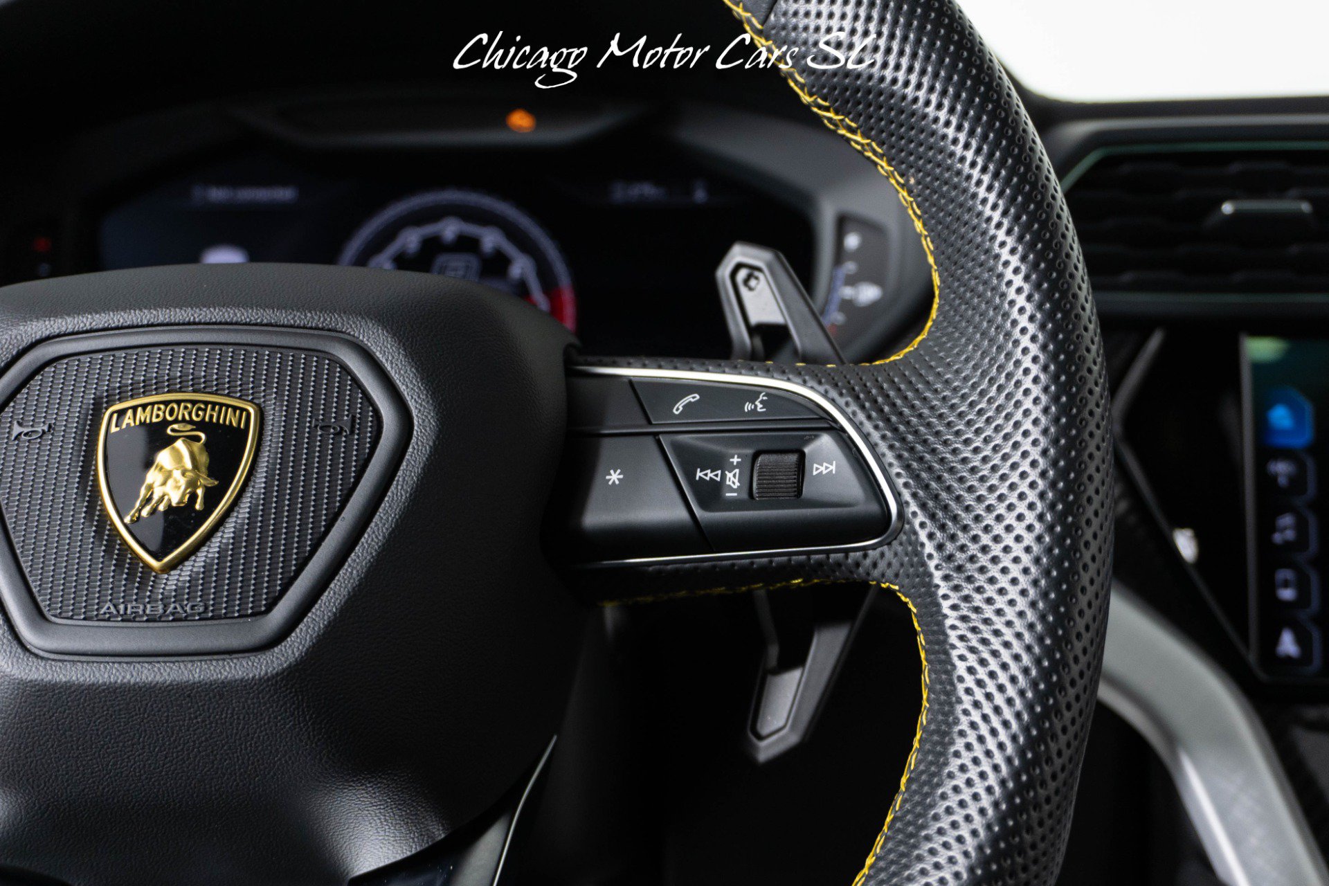 Used 2021 Lamborghini Urus AWD/4WD image 29