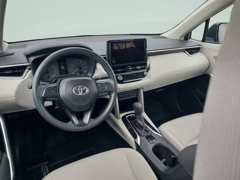 Certified 2024 Toyota Corolla Cross L FWD image 11