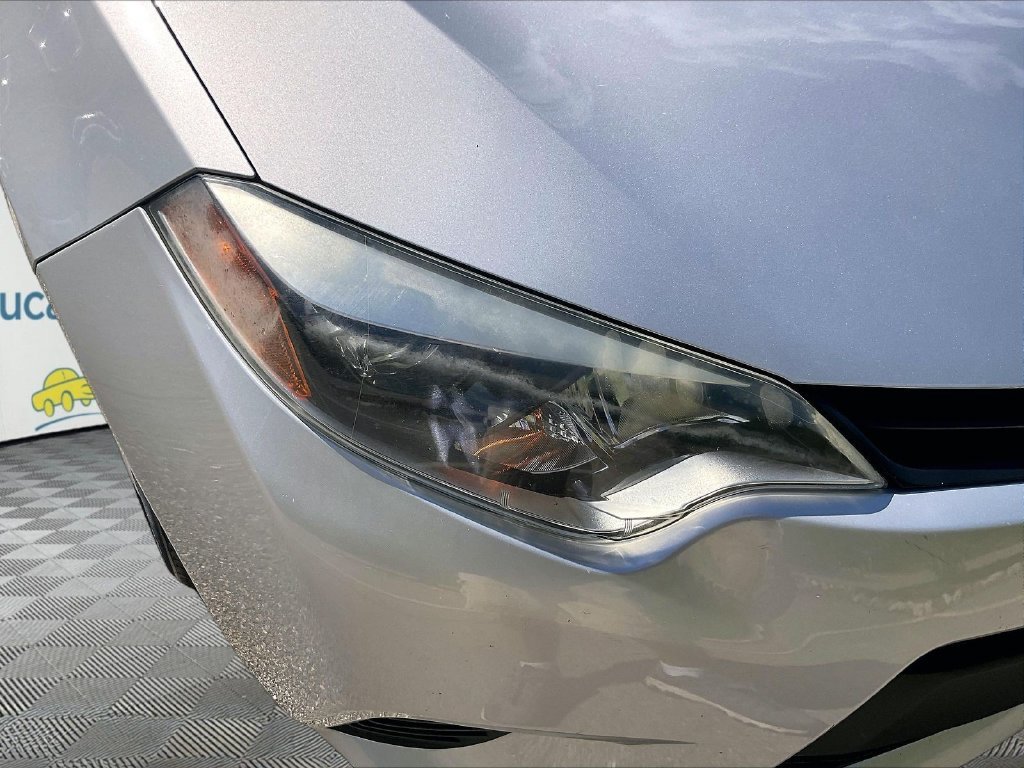 Used 2015 Toyota Corolla L FWD image 30