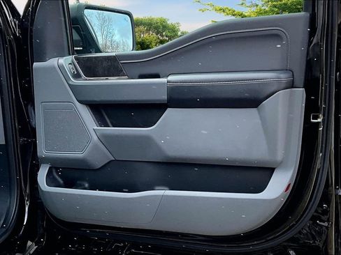 Used 2022 Ford F150 XLT w/ Equipment Group 302A High image 24