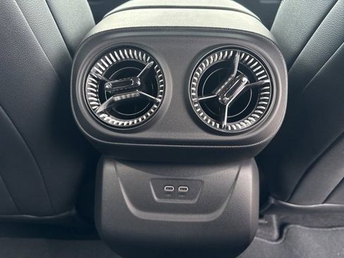 Used 2024 Chevrolet Blazer EV LT image 27