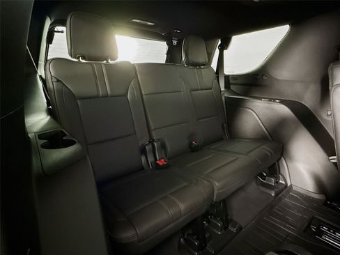 Used 2022 Chevrolet Tahoe RST w/ Luxury Package AWD/4WD image 29