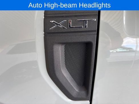 Used 2022 Ford Maverick XLT FWD image 12