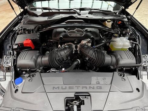 Used 2025 Ford Mustang Dark Horse image 25