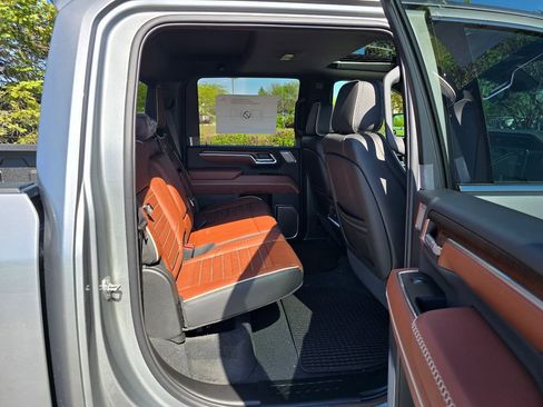 New 2026 GMC Sierra 3500 Denali Ultimate AWD/4WD image 31