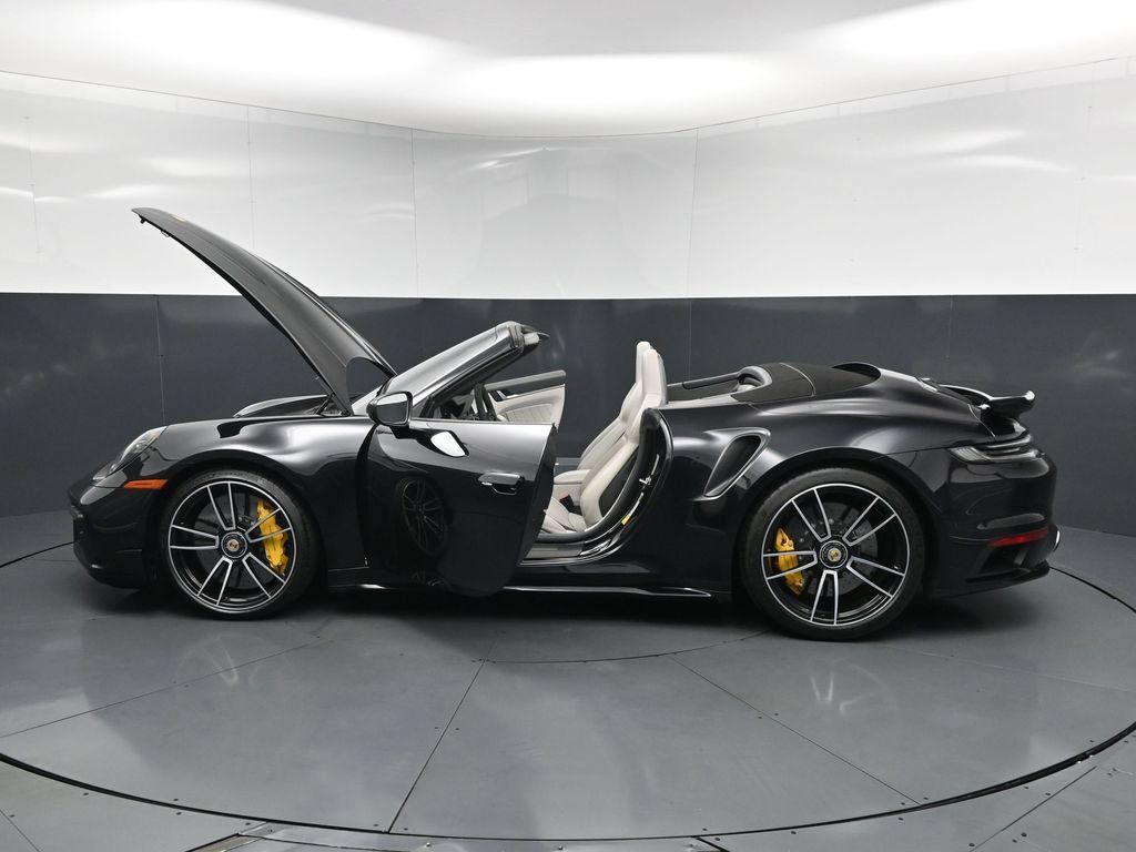 Certified 2022 Porsche 911 Turbo S AWD/4WD image 33