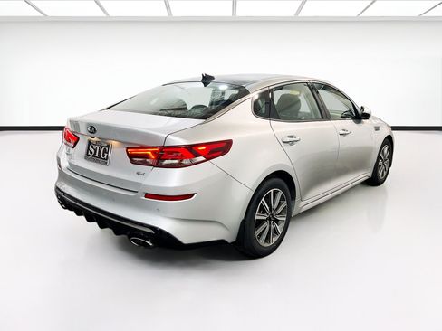 Used 2020 Kia Optima Premium FWD image 4