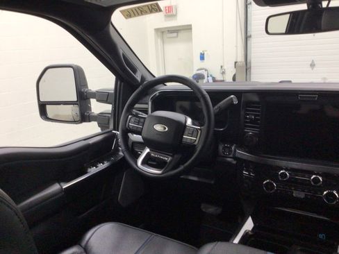 New 2026 Ford F250 Platinum image 16