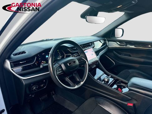 Used 2022 Jeep Grand Cherokee Trailhawk w/ Advanced Protech Group II image 11