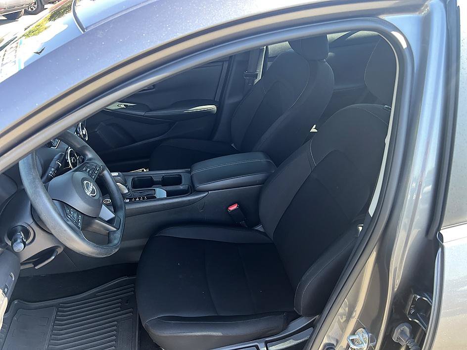 Certified 2025 Nissan Sentra S FWD image 13