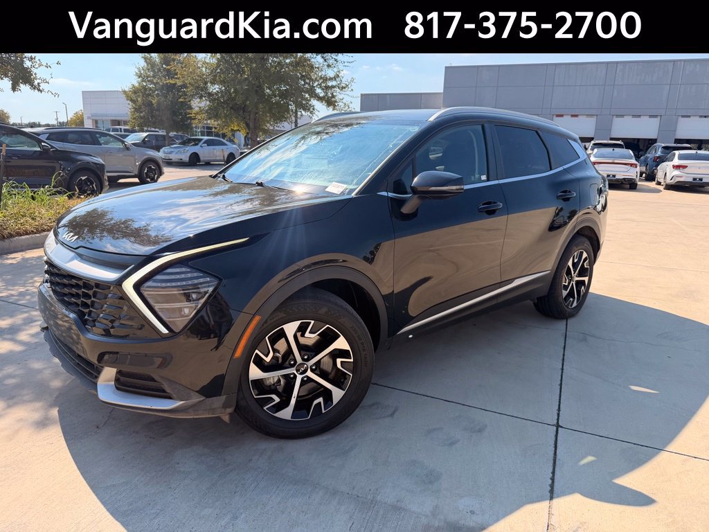 Certified 2025 Kia Sportage EX AWD/4WD image 1