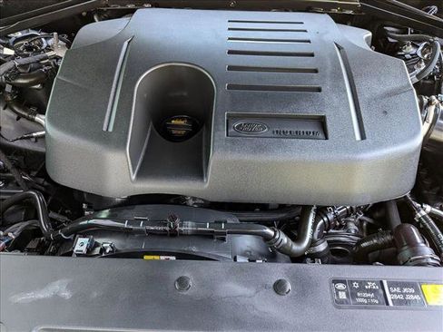 Used 2023 Land Rover Defender 110 X-Dynamic SE AWD/4WD image 24