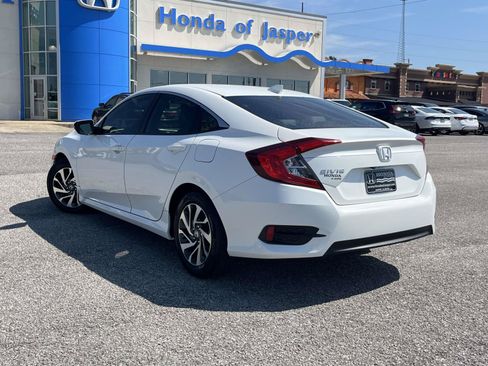Used 2018 Honda Civic EX image 4