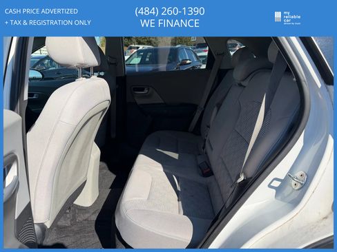 Used 2019 Kia Niro LX image 9