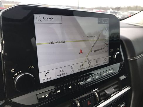 Used 2024 Nissan Pathfinder Platinum FWD image 18