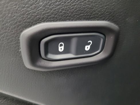 Used 2018 Jeep Wrangler Unlimited Sport S AWD/4WD image 27