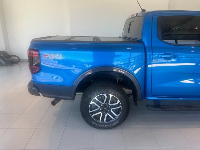 Used 2024 Ford Ranger Lariat w/ FX4 Off-Road Package AWD/4WD image 9