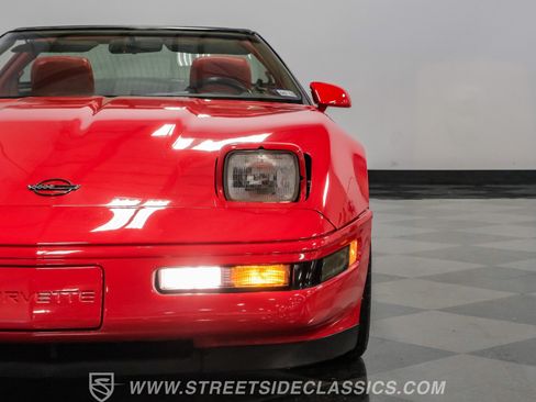 Used 1991 Chevrolet Corvette ZR-1 RWD image 22