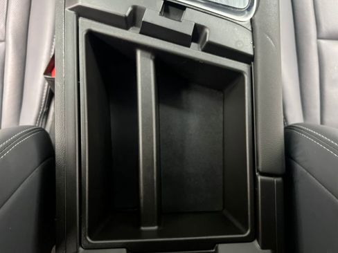 Used 2024 Buick Enclave Premium image 46