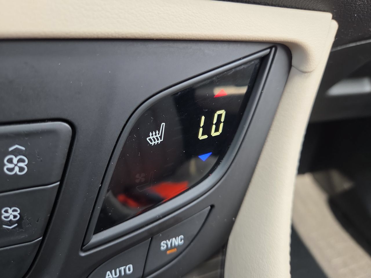 Used 2020 Buick Envision Essence w/ Experience Buick Package AWD/4WD image 43