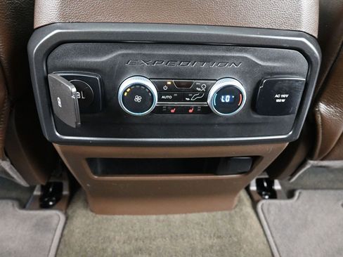 Used 2024 Ford Expedition Max King Ranch image 16