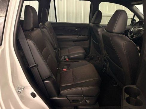 Used 2021 Honda Pilot Black Edition image 29