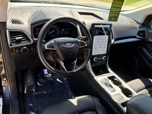 Certified 2024 Ford Edge SEL w/ Convenience Package AWD/4WD image 10
