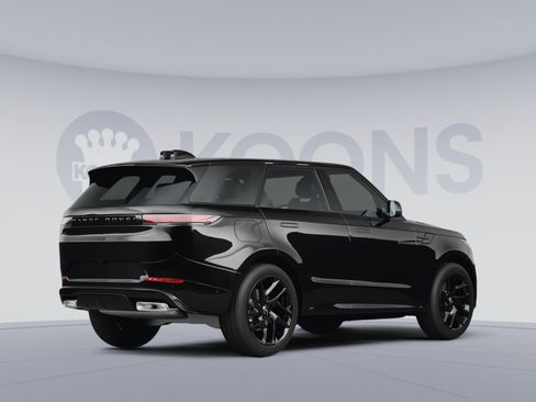 Used 2024 Land Rover Range Rover Sport Dynamic SE AWD/4WD image 4