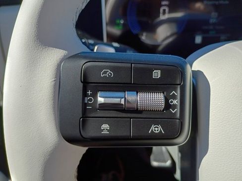 New 2026 Hyundai Santa Fe SE image 17