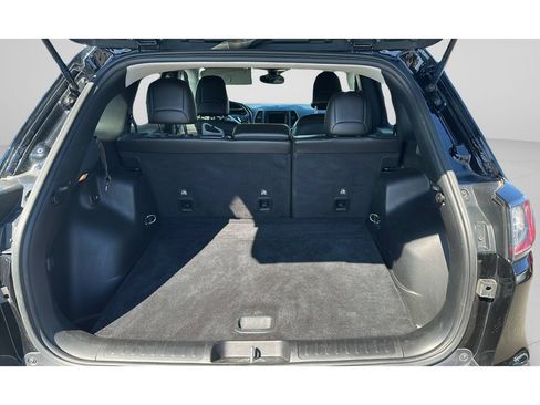 Used 2021 Jeep Cherokee Latitude Plus AWD/4WD image 20