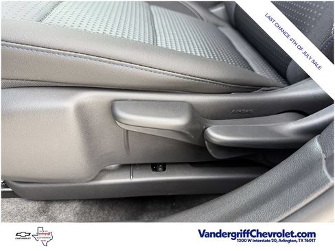 Used 2026 Chevrolet Trax LT w/ Driver Confidence Package FWD image 26