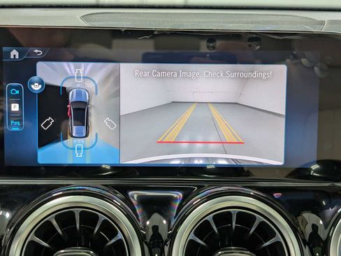 New 2026 Mercedes-Benz GLB 250 4MATIC image 25
