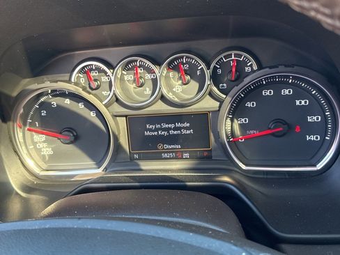 Used 2021 Chevrolet Tahoe Z71 w/ Z71 Signature Package image 11