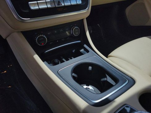 Certified 2019 Mercedes-Benz GLA 250 image 20