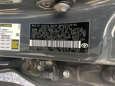 Used 2025 Toyota Corolla LE FWD image 36