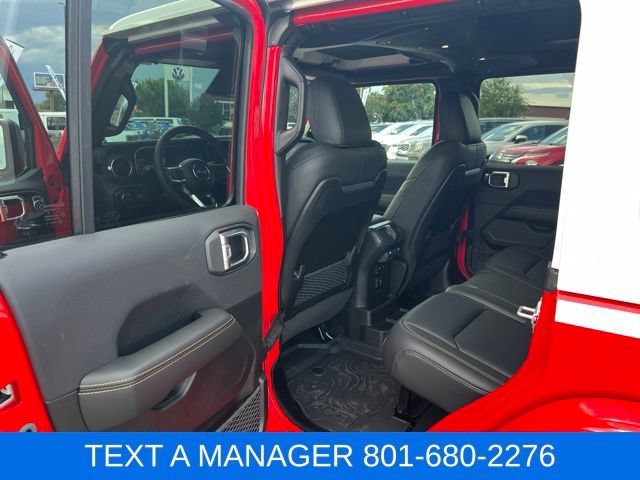 New 2026 Jeep Wrangler Unlimited Sahara w/ Whitecap Package AWD/4WD image 34