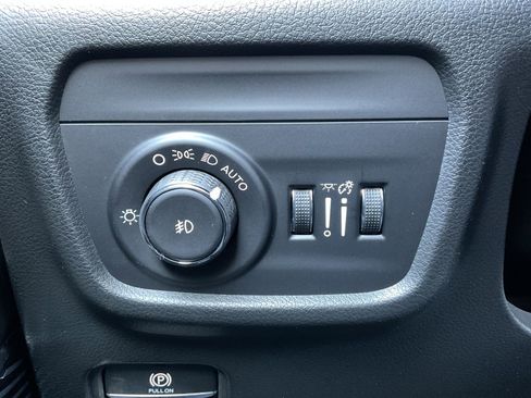 New 2025 Jeep Grand Cherokee Summit w/ Obsidian Package AWD/4WD image 21