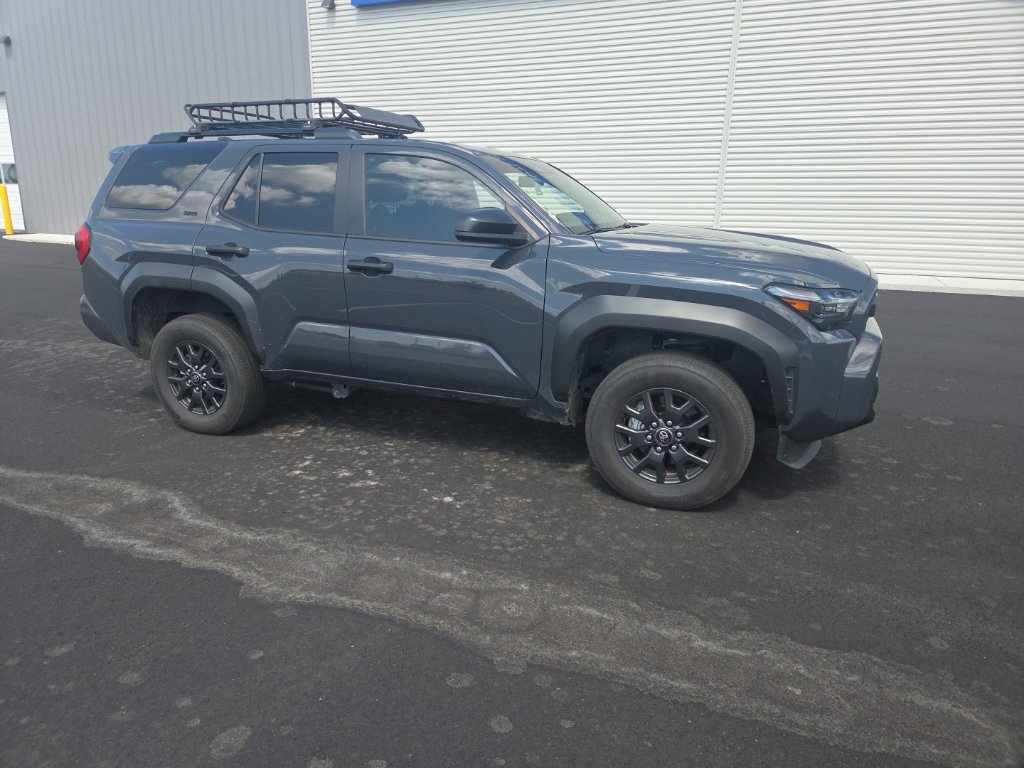 Used 2025 Toyota 4Runner SR5 RWD image 14