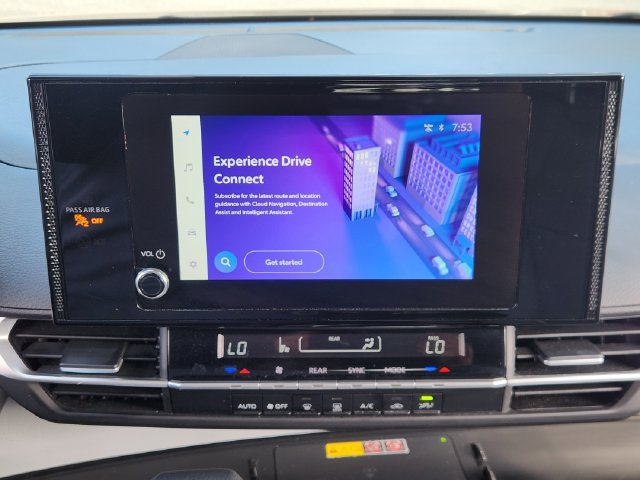 Certified 2025 Toyota Sienna LE FWD image 16