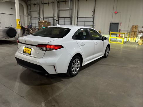 Used 2024 Toyota Corolla LE FWD image 6