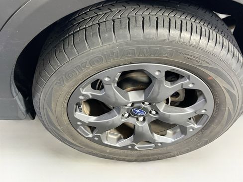 Used 2022 Subaru Crosstrek 2.5i Sport w/ Moonroof Package image 29