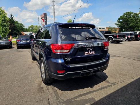 Used 2013 Jeep Grand Cherokee Overland AWD/4WD image 5